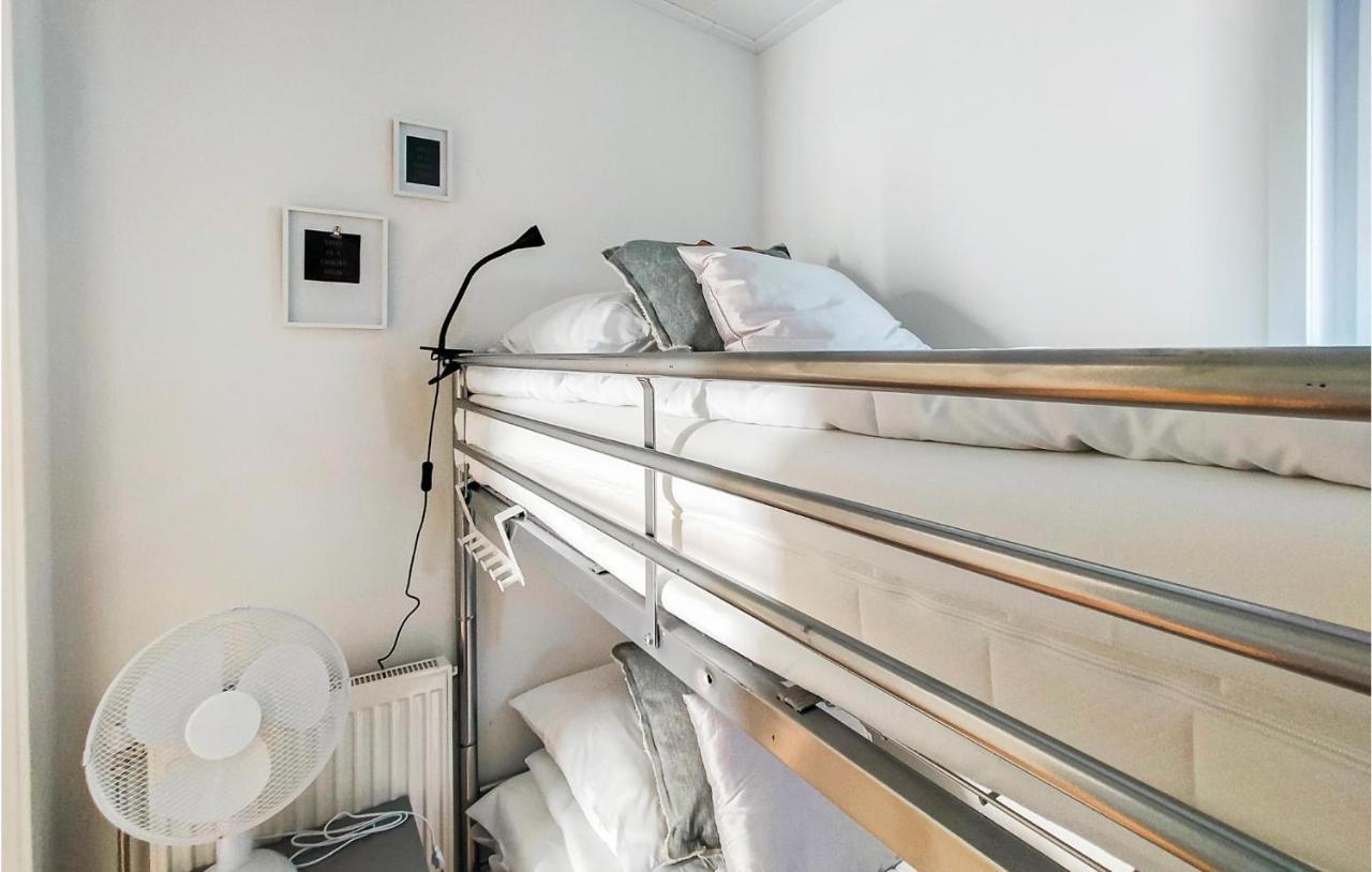 Stunning In With 2 Bedrooms, Wifi&outdoor Swimming Pool Vakantiehuis *