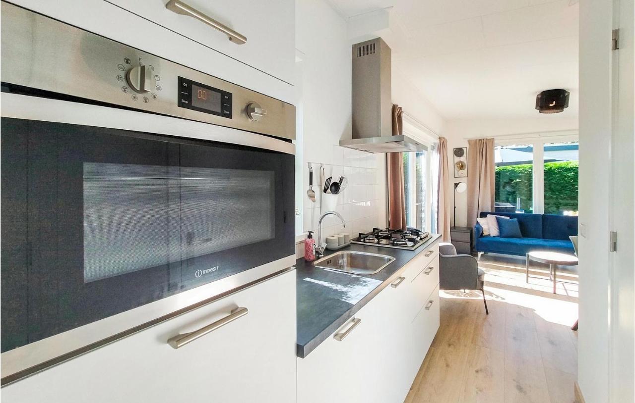 Vakantiehuis Stunning In With 2 Bedrooms, Wifi&outdoor Swimming Pool